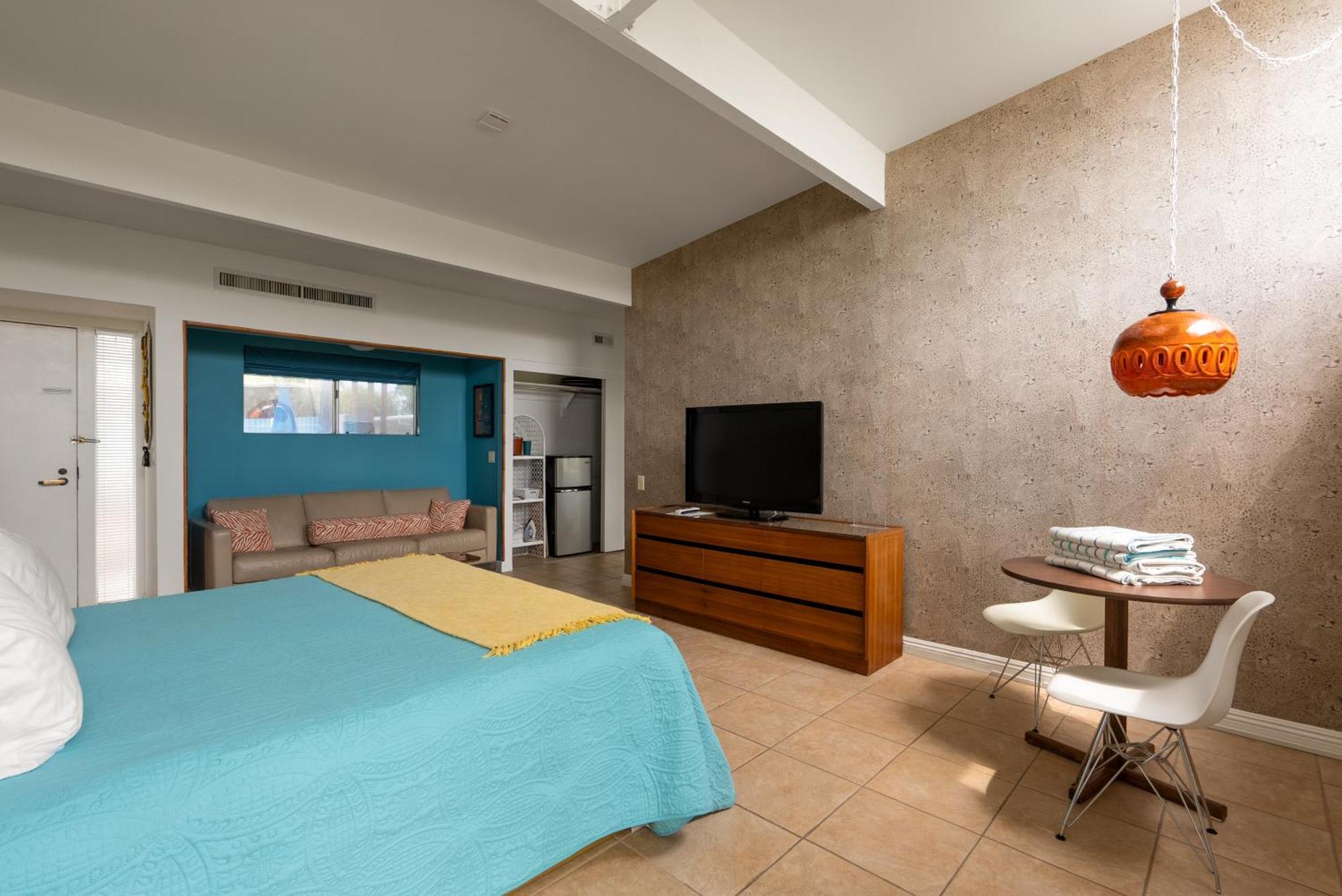 Monkey Tree Hotel By Avantstay Stylish Hotel In Palm Springs W Pool Eksteriør billede