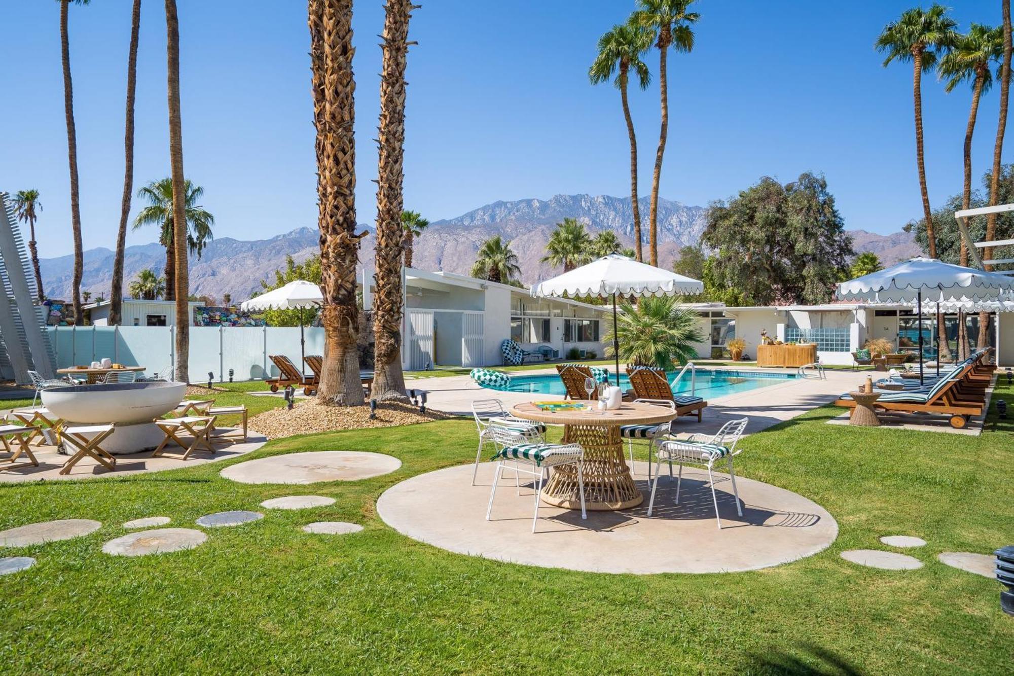 Monkey Tree Hotel By Avantstay Stylish Hotel In Palm Springs W Pool Eksteriør billede